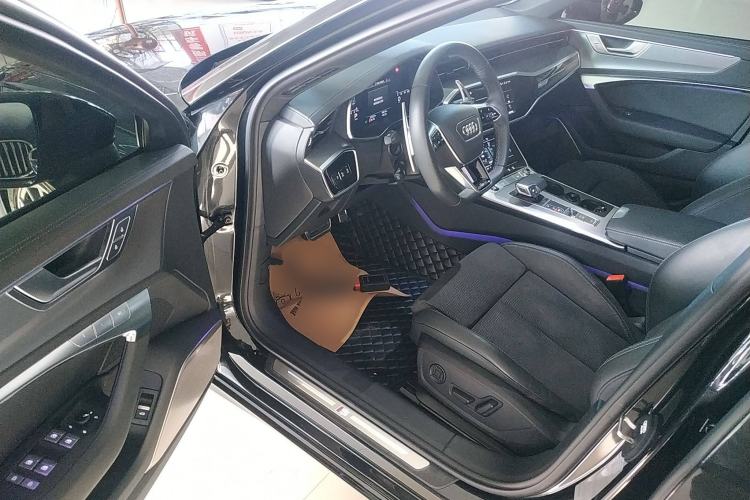 Used Audi A6 2021 Avant Pioneer 45 TFSI Star Edition Driver Seat