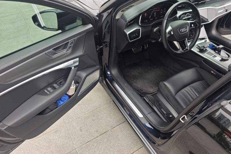 Used Audi A6 2021 allroad quattro Explorer 55 TFSI Prestige Off-Road Model Driver Seat