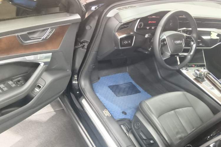 Used Audi A6 2021 allroad quattro Explorer 55 TFSI Prestige Off-Road Model Driver Seat