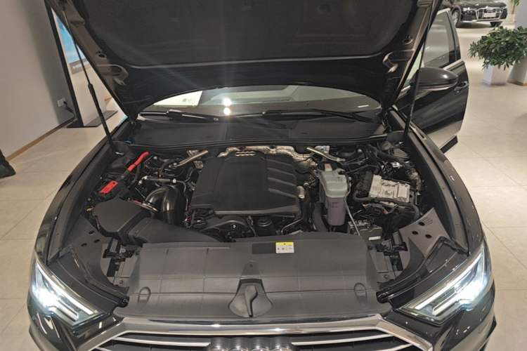 Used Audi A6 2021 Avant Avant-garde 45 TFSI Prestige Dynamic Edition Engine Bay