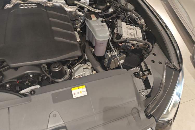 Used Audi A6 2021 Avant Avant-garde 45 TFSI Prestige Dynamic Edition Engine Bay Left