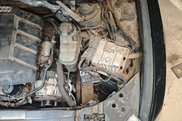 Used Audi A6 2021 Avant Avant-garde 45 TFSI Prestige Dynamic Edition Engine Bay Left