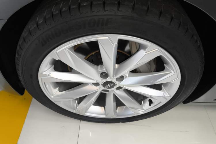 Used Audi A6 2021 allroad quattro Explorer 55 TFSI Prestige Off-Road Model Exterior 4