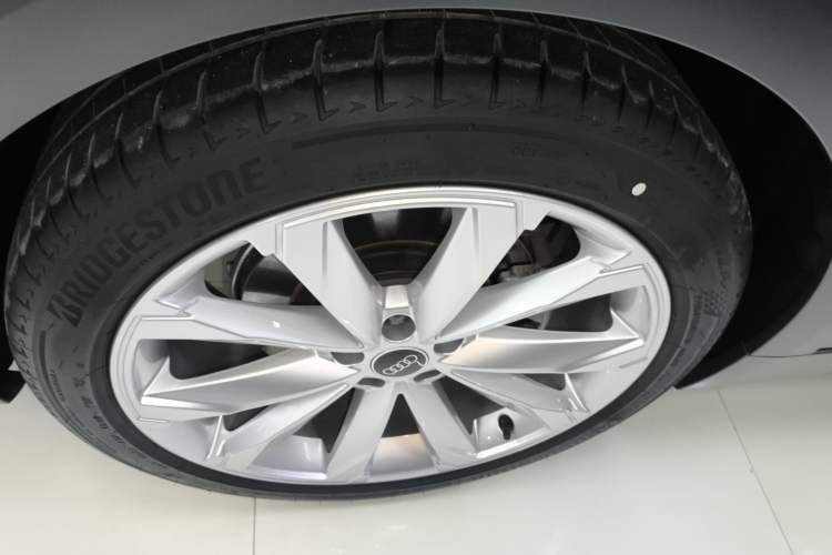 Used Audi A6 2021 allroad quattro Explorer 55 TFSI Prestige Off-Road Model Exterior 5