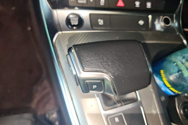 Used Audi A6 2021 Avant Avant-garde 45 TFSI Prestige Dynamic Edition Gear Lever