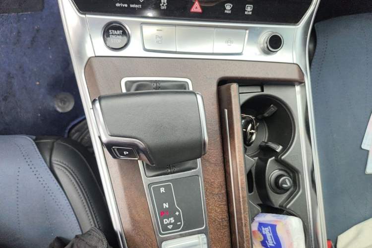 Used Audi A6 2021 allroad quattro Explorer 55 TFSI Prestige Off-Road Model Gear Lever