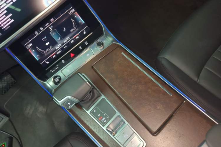 Used Audi A6 2021 allroad quattro Explorer 55 TFSI Prestige Off-Road Model Gear Lever
