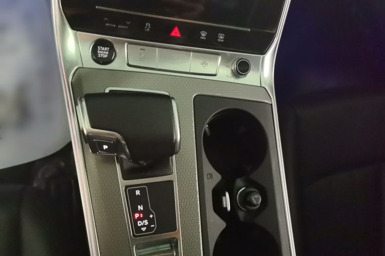 Used Audi A6 2021 allroad quattro Explorer 55 TFSI Prestige Off-Road Model Gear Lever