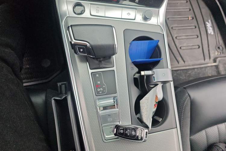 Used Audi A6 2021 allroad quattro Explorer 55 TFSI Prestige Off-Road Model Gear Lever