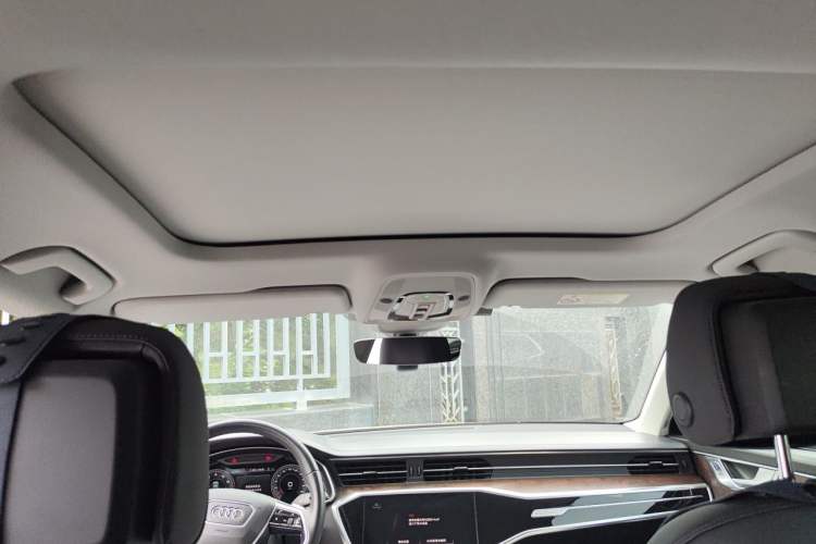 Used Audi A6 2021 allroad quattro Explorer 55 TFSI Prestige Off-Road Model Headliner