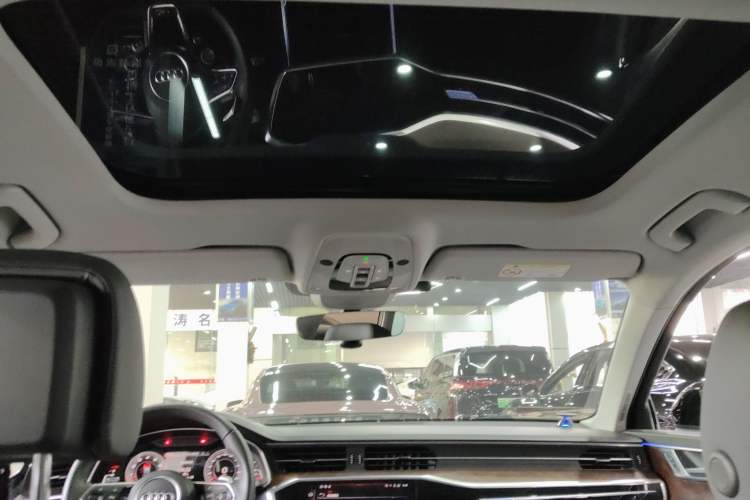Used Audi A6 2021 allroad quattro Explorer 55 TFSI Prestige Off-Road Model Headliner