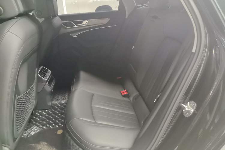 Used Audi A6 2021 allroad quattro Explorer 55 TFSI Prestige Off-Road Model Interior 1