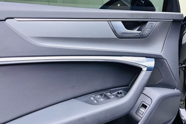 Used Audi A6 2021 Avant Avant-garde 45 TFSI Prestige Dynamic Edition Interior 7
