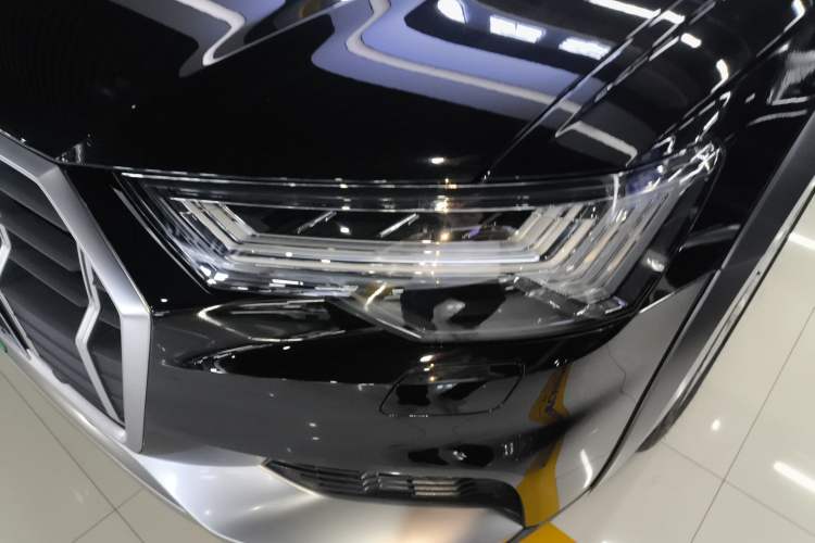 Used Audi A6 2021 allroad quattro Explorer 55 TFSI Prestige Off-Road Model Left Front Headlight