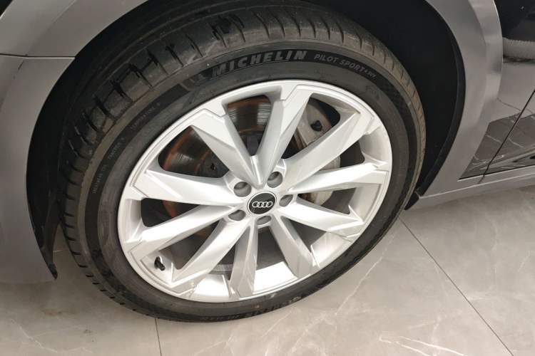 Used Audi A6 2021 allroad quattro Explorer 55 TFSI Prestige Off-Road Model Left Front Wheel Hub