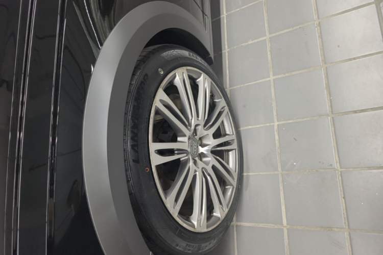 Used Audi A6 2021 allroad quattro Explorer 55 TFSI Prestige Off-Road Model Left Front Wheel Hub
