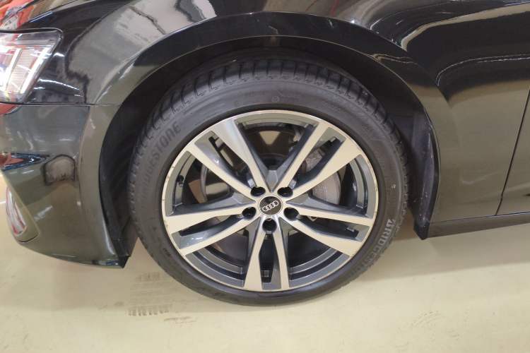 Used Audi A6 2021 Avant Avant-garde 45 TFSI Prestige Dynamic Edition Left Front Wheel Hub