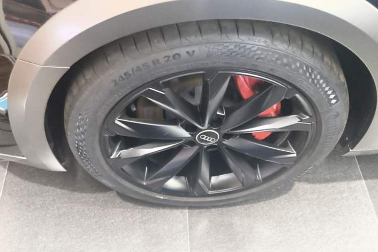 Used Audi A6 2021 allroad quattro Explorer 55 TFSI Prestige Off-Road Model Left Front Wheel Hub