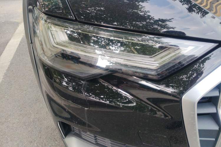 Used Audi A6 2021 allroad quattro Explorer 55 TFSI Prestige Off-Road Model Right Front Headlight