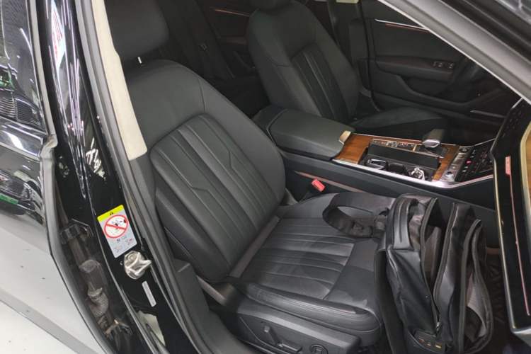 Used Audi A6 2021 allroad quattro Explorer 55 TFSI Prestige Off-Road Model Right Front Seat