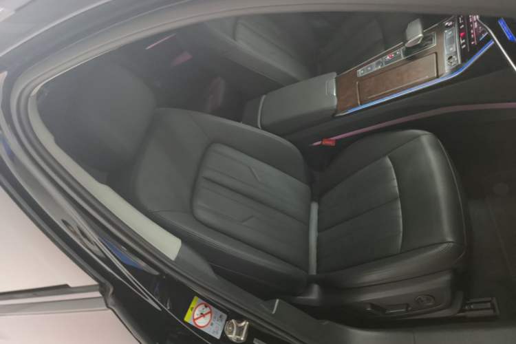 Used Audi A6 2021 allroad quattro Explorer 55 TFSI Prestige Off-Road Model Right Front Seat