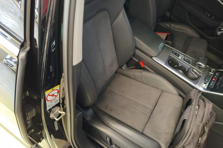 Used Audi A6 2021 Avant Avant-garde 45 TFSI Prestige Dynamic Edition Right Front Seat
