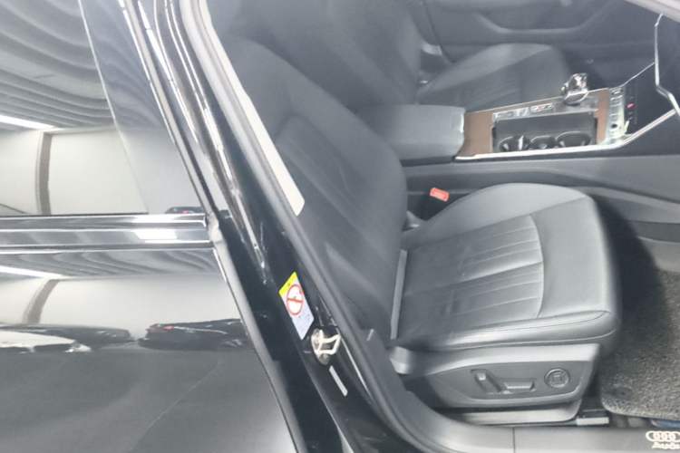 Used Audi A6 2021 allroad quattro Explorer 55 TFSI Prestige Off-Road Model Right Front Seat