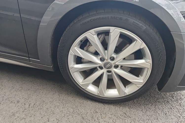Used Audi A6 2021 allroad quattro Explorer 55 TFSI Prestige Off-Road Model Right Front Wheel Hub