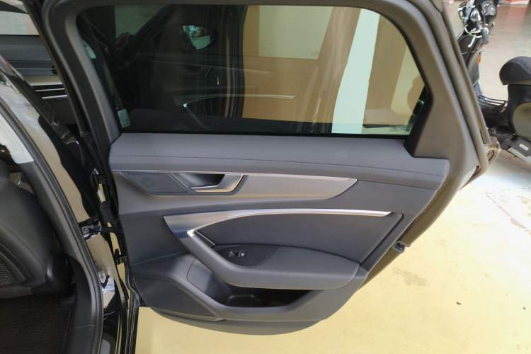 Used Audi A6 2021 Avant Avant-garde 45 TFSI Prestige Dynamic Edition Right Rear Door Interior
