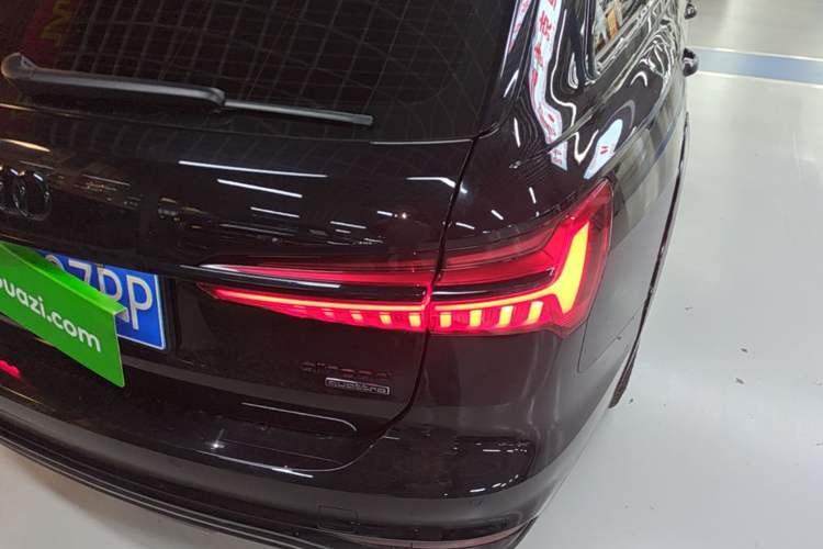Used Audi A6 2021 allroad quattro Explorer 55 TFSI Prestige Off-Road Model Right Rear Taillight