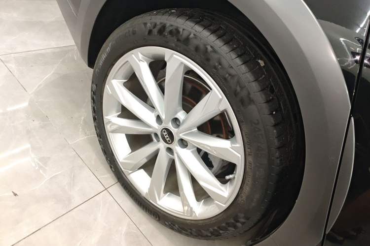 Used Audi A6 2021 allroad quattro Explorer 55 TFSI Prestige Off-Road Model Right Rear Wheel Hub