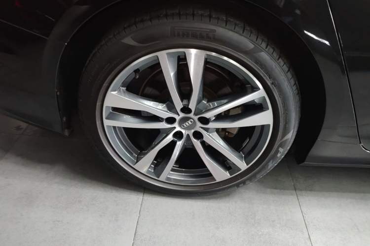 Used Audi A6 2021 Avant Avant-garde 45 TFSI Prestige Dynamic Edition Right Rear Wheel Hub