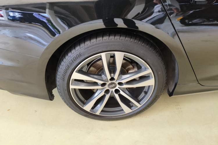 Used Audi A6 2021 Avant Avant-garde 45 TFSI Prestige Dynamic Edition Right Rear Wheel Hub