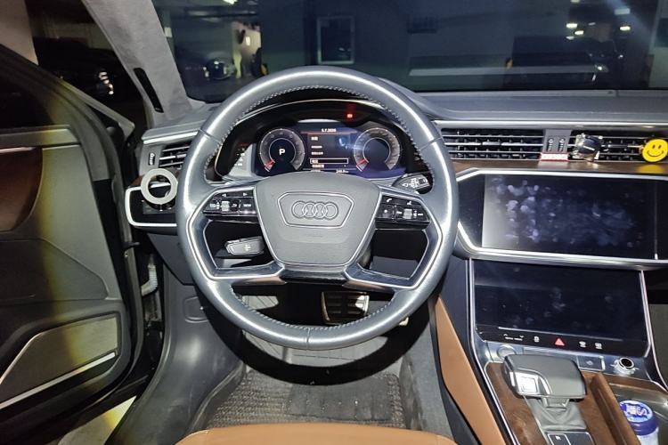 Used Audi A6 2021 allroad quattro Explorer 55 TFSI Prestige Off-Road Model Steering Wheel