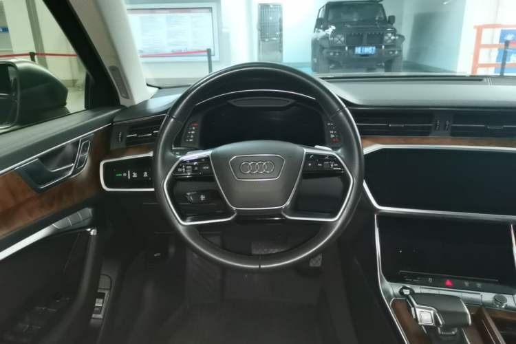 Used Audi A6 2021 allroad quattro Explorer 55 TFSI Prestige Off-Road Model Steering Wheel