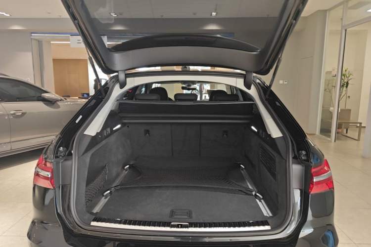 Used Audi A6 2021 Avant Avant-garde 45 TFSI Prestige Dynamic Edition Trunk