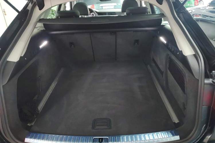Used Audi A6 2021 Avant Avant-garde 45 TFSI Prestige Dynamic Edition Trunk