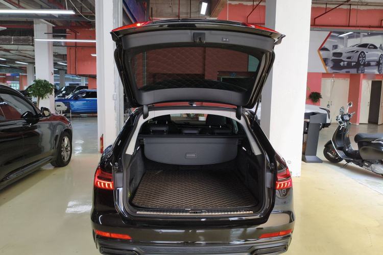 Used Audi A6 2021 Avant Avant-garde 45 TFSI Prestige Dynamic Edition Trunk