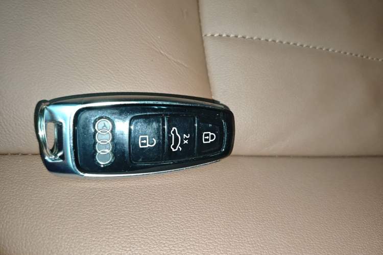 Used Audi A6 2021 allroad quattro Explorer 55 TFSI Prestige Off-Road Model Vehicle Key