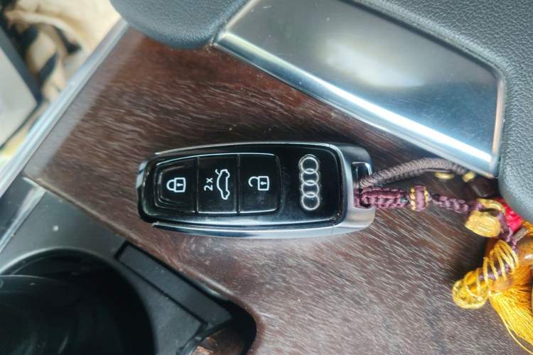 Used Audi A6 2021 allroad quattro Explorer 55 TFSI Prestige Off-Road Model Vehicle Key