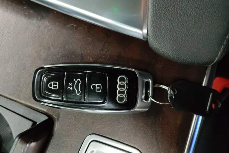 Used Audi A6 2021 allroad quattro Explorer 55 TFSI Prestige Off-Road Model Vehicle Key