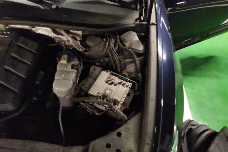 Used Audi A6 2021 Avant Avant-garde 45 TFSI Prestige Dynamic Edition Engine Bay Left