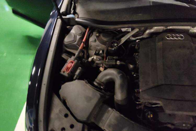 Used Audi A6 2021 Avant Avant-garde 45 TFSI Prestige Dynamic Edition Engine Bay Right