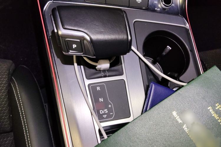 Used Audi A6 2021 Avant Avant-garde 45 TFSI Prestige Dynamic Edition Gear Lever