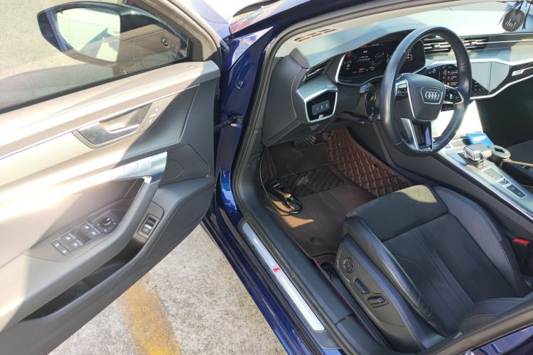 Used Audi A6 2021 Avant Avant-garde 45 TFSI Prestige Dynamic Edition Interior 3