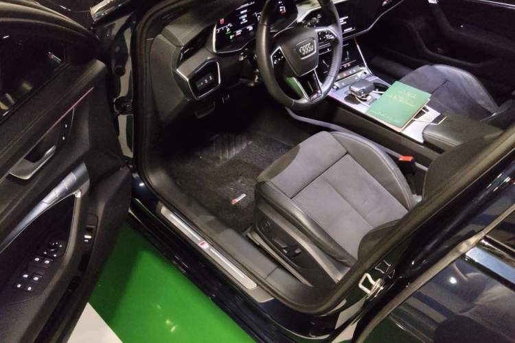 Used Audi A6 2021 Avant Avant-garde 45 TFSI Prestige Dynamic Edition Interior 3