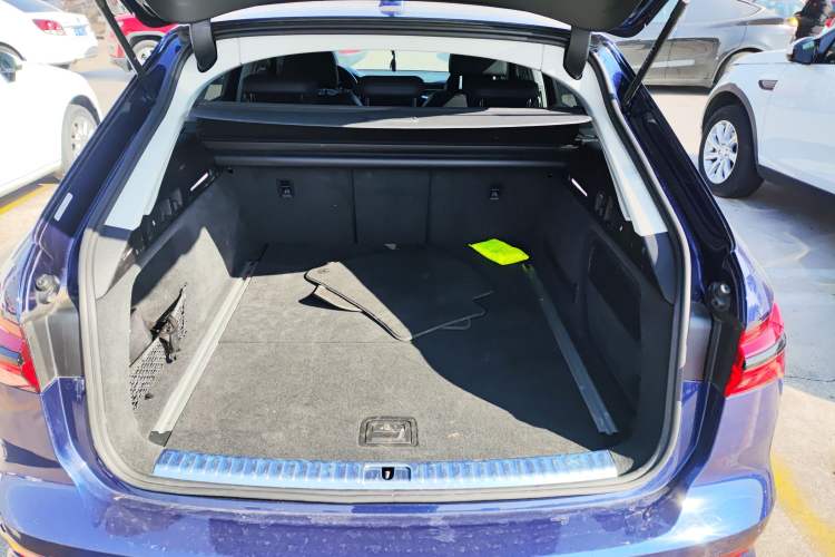 Used Audi A6 2021 Avant Avant-garde 45 TFSI Prestige Dynamic Edition Trunk
