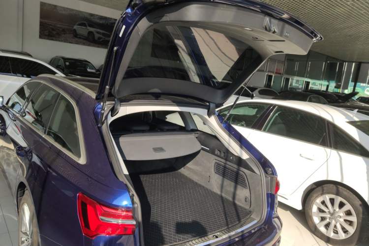 Used Audi A6 2021 Avant Avant-garde 45 TFSI Prestige Dynamic Edition Trunk