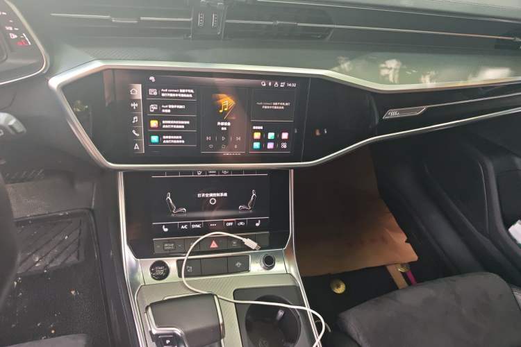 Used Audi A6  Audio And AC Panel