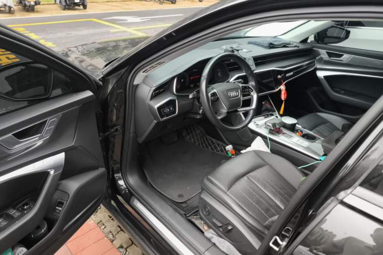 Used Audi A6 2021 allroad quattro Explorer 55 TFSI Prestige Off-Road Model Driver Seat